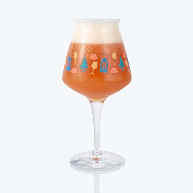 Drapeau Canadien Bière Canada Verre Teku Photo stock - Image du paille,  concept: 180526620